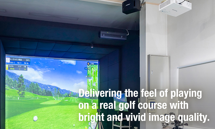 Delivering the feel of playing on a real golf course with bright and vivid image quality.